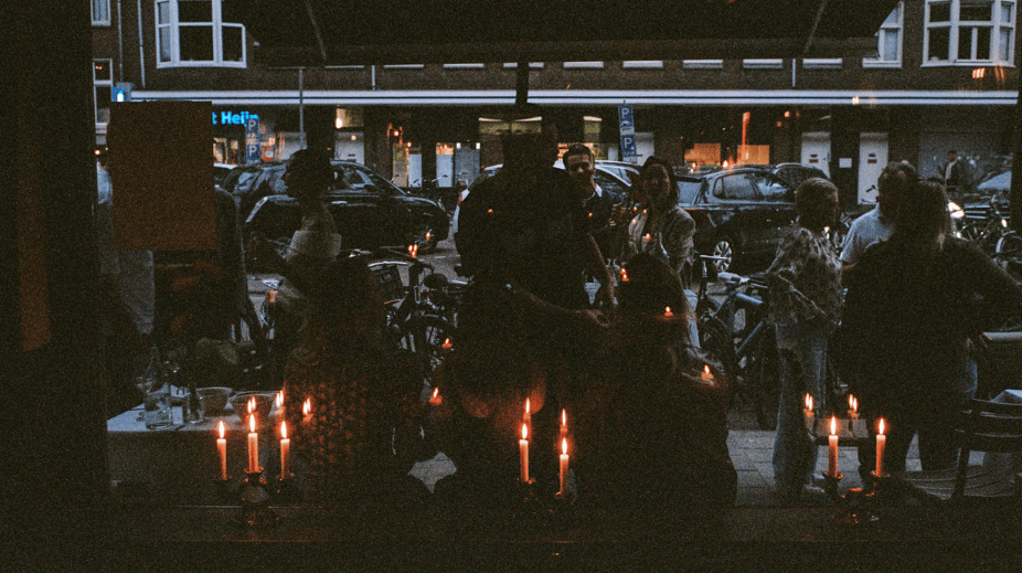 Shout-bij-nacht — location photo